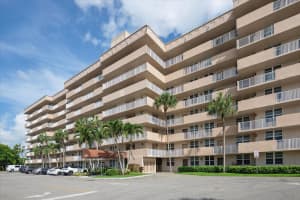 250 Jacaranda Drive, Plantation, FL 33324 - MLS#B26032527