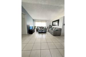 8600 193rd Terrace, Hialeah, FL 33015 - MLS#B26032570