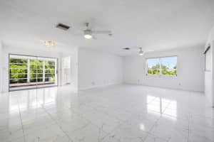 941 Crystal Lake Drive, Deerfield Beach, FL 33064 - MLS#B26032581