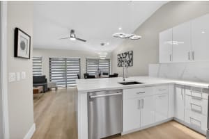 7374 Woodmont Court, Boca Raton, FL 33434 - MLS#B26032617