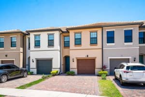 4824 Chantilly Road, Lake Worth, FL 33467 - MLS#B26032670