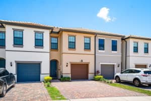 4824 Chantilly Road, Lake Worth, FL 33467 - MLS#B26032670