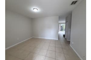 933 42nd Avenue, Homestead, FL 33033 - MLS#B26032728