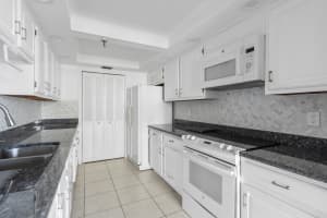 859 Jeffery Street, Boca Raton, FL 33487 - MLS#B26032783