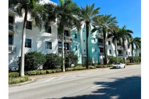 365 SE 6th Ave APT 203, Delray Beach, FL 33483, - MLS#B26032790