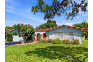 10325 42nd Drive, Coral Springs, FL 33065 - MLS#B26032851