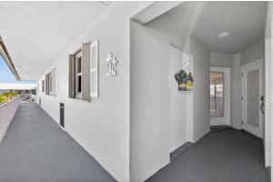110 Wettaw Lane, North Palm Beach, FL 33408 - MLS#B26032859