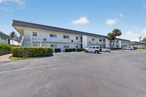 110 Wettaw Lane, North Palm Beach, FL 33408 - MLS#B26032859