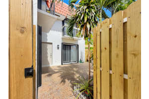1251 Federal Highway, Boca Raton, FL 33432 - MLS#B26032879