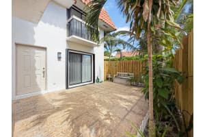 1251 Federal Highway, Boca Raton, FL 33432 - MLS#B26032879