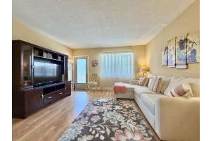 19 Abbey Lane, Delray Beach, FL 33446 - MLS#B26032917
