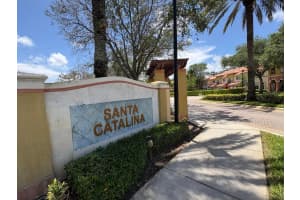 203 Santa Catalina Circle, North Lauderdale, FL 33068 - MLS#B26032992