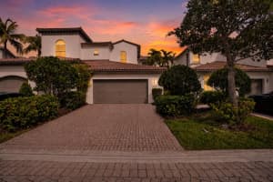 824 Spinnaker Dr E, Hollywood, FL 33019, - MLS#B26033178