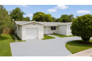 2440 63rd Terrace, Sunrise, FL 33313 - MLS#B26033190