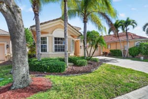 7200 Veneto Drive, Boynton Beach, FL 33437 - MLS#B26033192