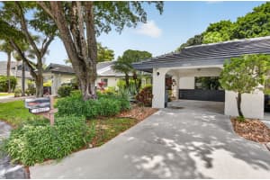 10015 Hickorywood Place, Boynton Beach, FL 33437 - MLS#B26033234
