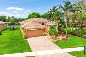 8240 Parini Way, Lake Worth, FL 33467 - MLS#B26033338