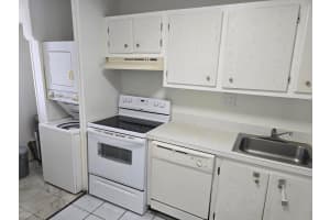 8060 N Colony Cir Circle 203, Tamarac, Fl 33321, Tamarac