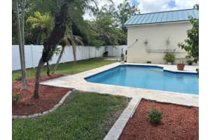 660 Azalea Court, Plantation, FL 33317 - MLS#B26033403