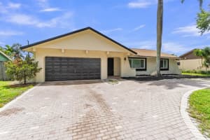 3905 Woodscape Drive, Miramar, FL 33023 - MLS#B26033425