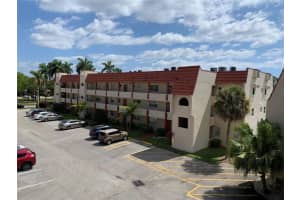 8080 N Sunrise Lakes N 303, Sunrise, FL 33322, Sunrise, FL 33322 - MLS#B26033545