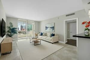 403 Sapodilla Avenue, West Palm Beach, FL 33401 - MLS#B26033562
