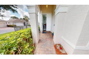 8586 White, West Palm Beach, FL 33411, West Palm Beach, FL 33411 - MLS#B26033594
