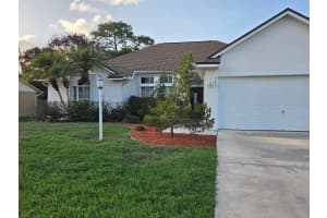 547 Butler Avenue, Port Saint Lucie, FL 34983 - MLS#B26033600