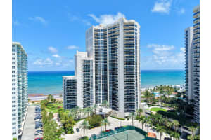 3200 Ocean Boulevard, Fort Lauderdale, FL 33308 - MLS#B26033659