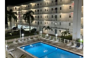4629 Poinciana Street 211, Lauderdale-by-the-sea, Fl 33308, Lauderdale By The Sea