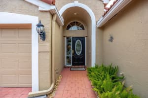 6948 Twin Oaks Circle, Stuart, FL 34997 - MLS#B26033694