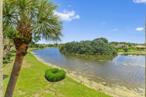 5250 Woodland Lakes Drive, Palm Beach Gardens, FL 33418 - MLS#B26033741