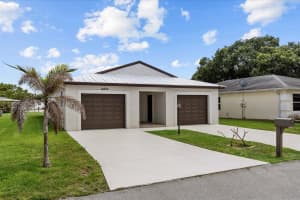 14533 Dulce Avenue, Fort Pierce, FL 34951 - MLS#B26033801
