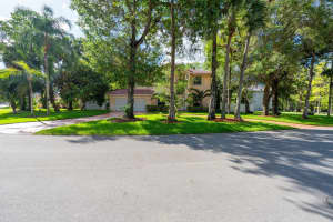 5304 66th Avenue, Lauderhill, FL 33319 - MLS#B26033827