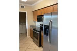 6410 Emerald Dunes 202 Drive, West Palm Beach, FL 33411 - MLS#B26033922