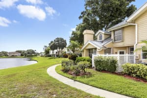 2302 Chadwick Court, Boynton Beach, FL 33436 - MLS#B26033956