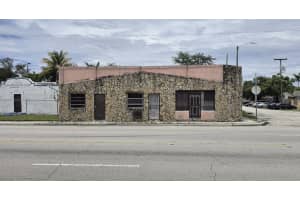4201 17th Avenue, Miami, FL 33142 - MLS#B26033989