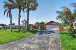 1541 Underwood Avenue, Port Saint Lucie, FL 34953 - MLS#B26034093