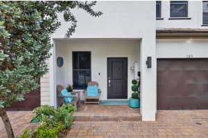 223 159th Terrace, Pembroke Pines, FL 33027 - MLS#B26034094