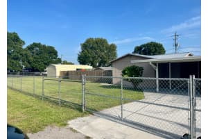 1019 2nd Street, Okeechobee, FL 34972 - MLS#B26034121