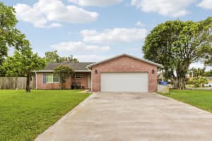 98 Pintail Court, Royal Palm Beach, FL 33411 - MLS#B26034127