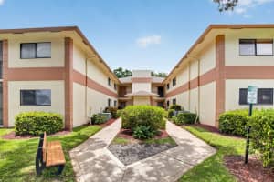 15401 Pembridge Avenue, Delray Beach, FL 33484 - MLS#B26034142