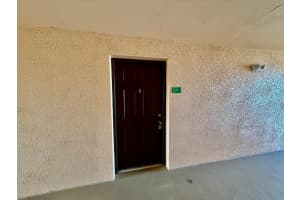 271 Palm Drive, Port Saint Lucie, FL 34986 - MLS#B26034165