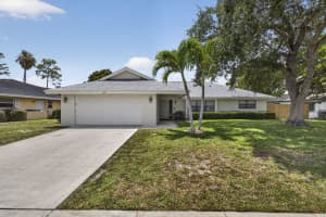 559 Azure Avenue, Wellington, FL 33414 - MLS#B26034203