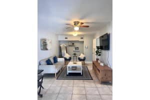 118 12th Avenue, Delray Beach, FL 33444 - MLS#B26034227