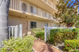 6865 Huntington Lane, Delray Beach, FL 33446 - MLS#B26034303