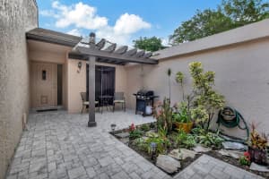 5289 Fairway Woods Drive, Delray Beach, FL 33484 - MLS#B26034305