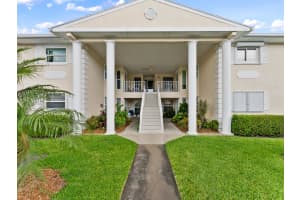 625 Lake Jasmine Circle, Vero Beach, FL 32962 - MLS#B26034428