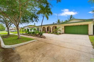 240 Lake Drive, Coconut Creek, FL 33066 - MLS#B26034599