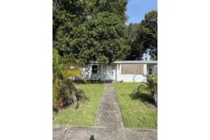 1835 31st Avenue, Vero Beach, FL 32960 - MLS#B26034634